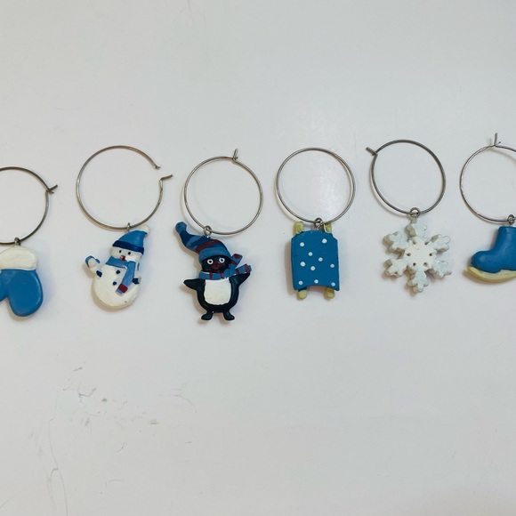 Pier 1 set of winter wine charms on blue and white snowman, sleds and more - Picture 5 of 7